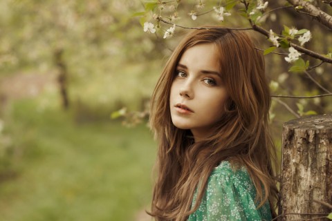 为什么白带是褐色的